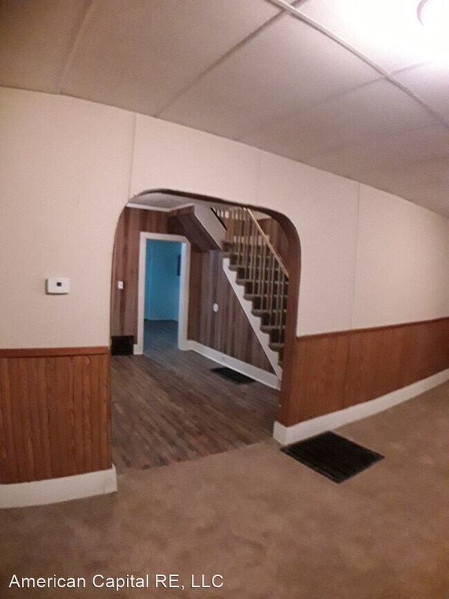 Building Photo - 3 br, 1 bath House - 2943 Main St