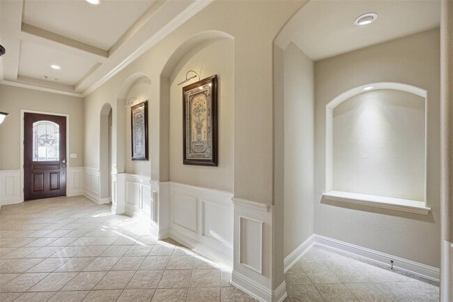 Building Photo - 16301 Double Eagle Dr