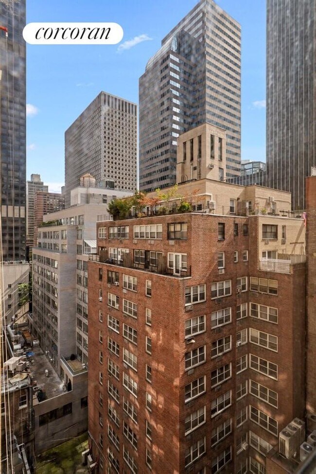 Foto del edificio - 140 E 56th St