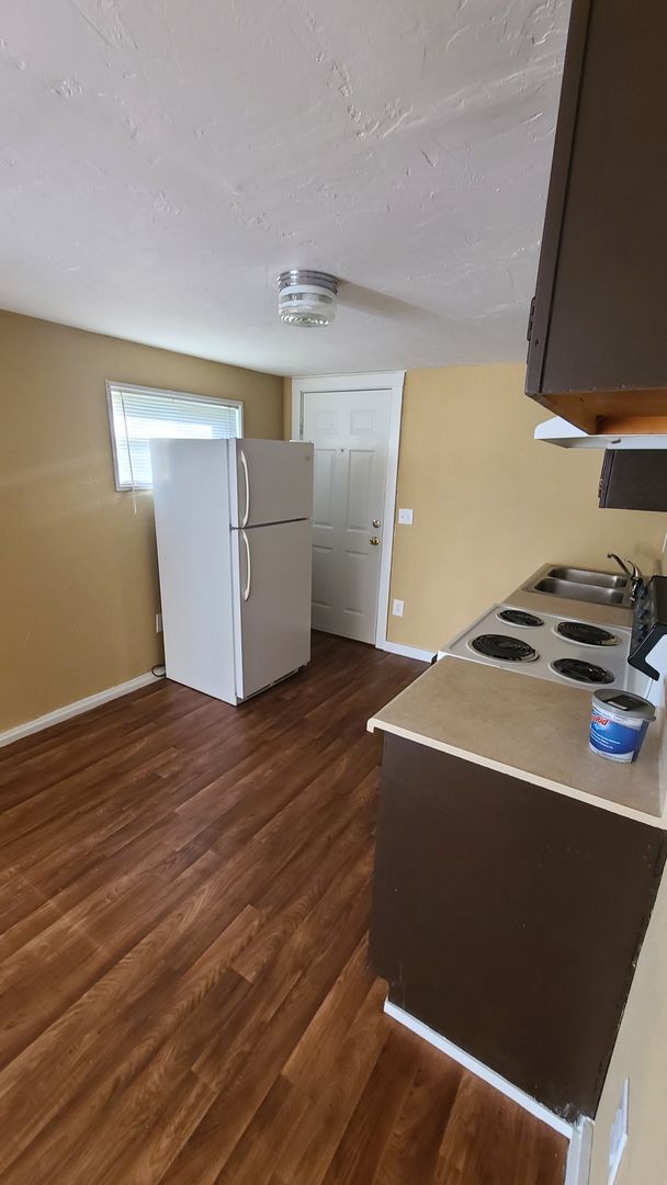 Foto del edificio - Adorable 2/1 move in ready!
