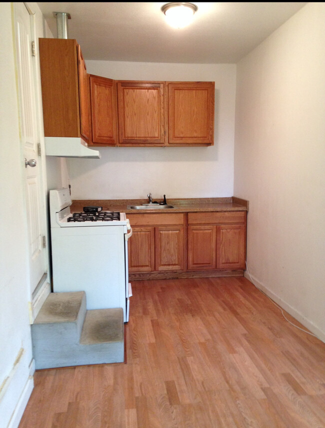 Foto del edificio - 7524 Zircon Ave