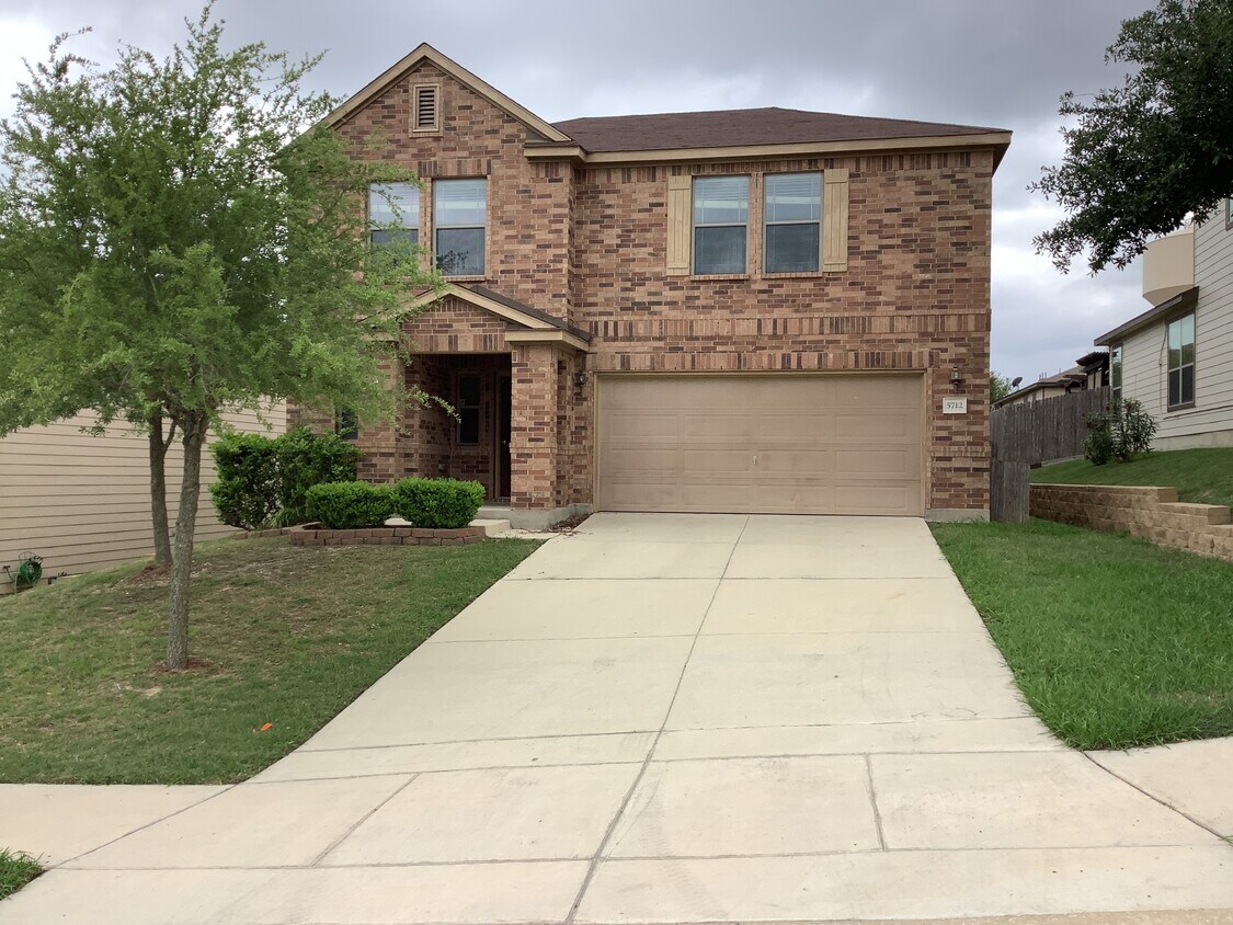 5712 Ty Lindstrom House Rental in Schertz, TX