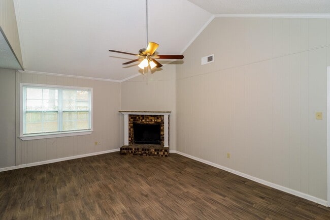 Foto del edificio - 7135 Hillshire Dr