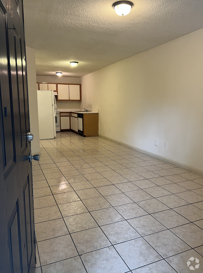 Building Photo - 145 Lullwater Dr