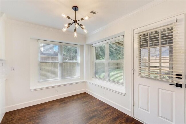 Foto del edificio - 17118 Canterbury Green Ct