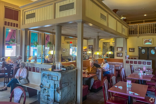 For a great menu, head to the Brownstone Cafe in Middletown.