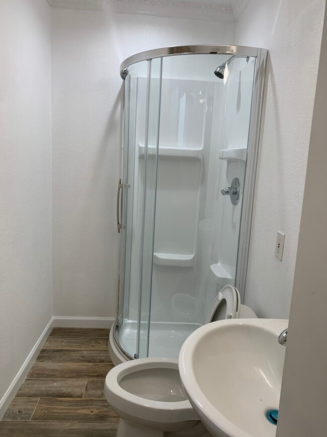 Building Photo - 2075 Lockwood Dr