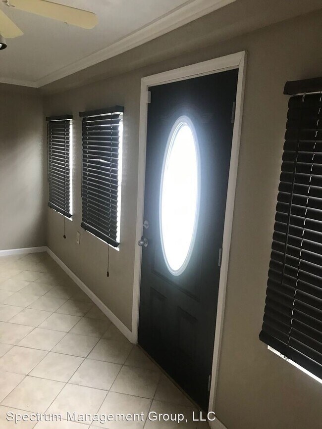 Foto del edificio - 3 br, 1 bath House - 177 Warrensburg Rd