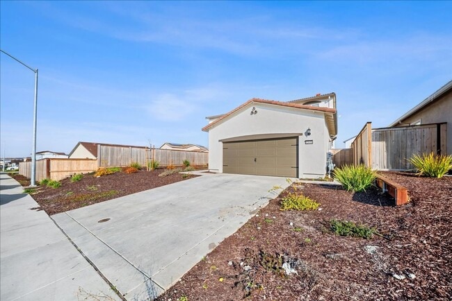 Building Photo - 12639 Patagonian Way