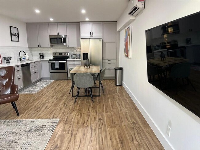 Photo - 1415 SW 9th Street Unit A Apartment