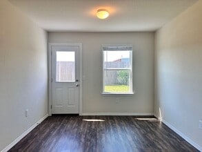 Building Photo - 5627 Savanna Pasture Rd