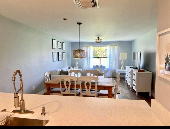 Foto del edificio - 13055 Albright Ct