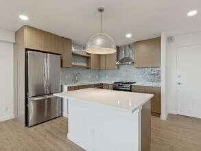 Building Photo - 3883 Turtle Creek Blvd
