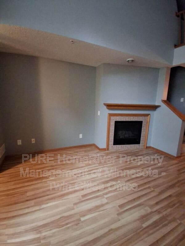 Building Photo - 393 Ojibway Path