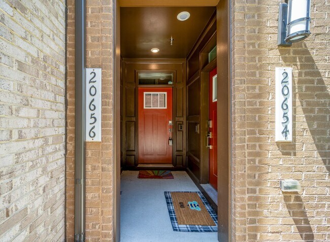 Building Photo - Newly constructed in 2020, spacious 3-bedr...