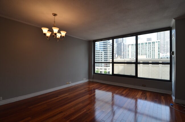 Building Photo - 405 N Wabash Ave