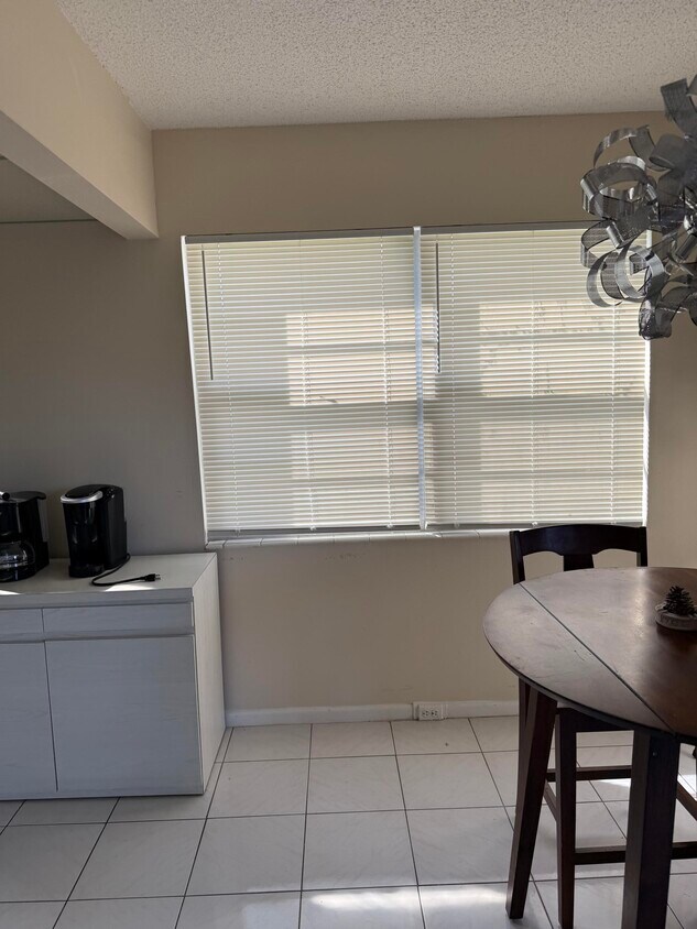 Foto del edificio - 186 Suffolk F