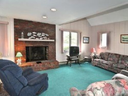 Foto del edificio - 15 Kingston Ln