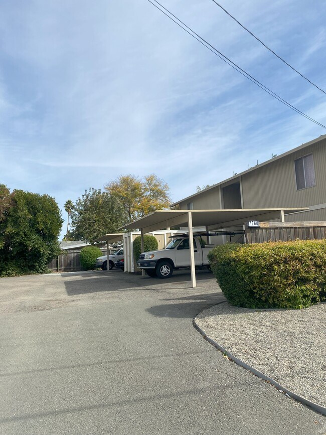 Foto del edificio - 7560 Bridgit Dr