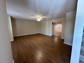Building Photo - 1804 Cedar Shoals Dr