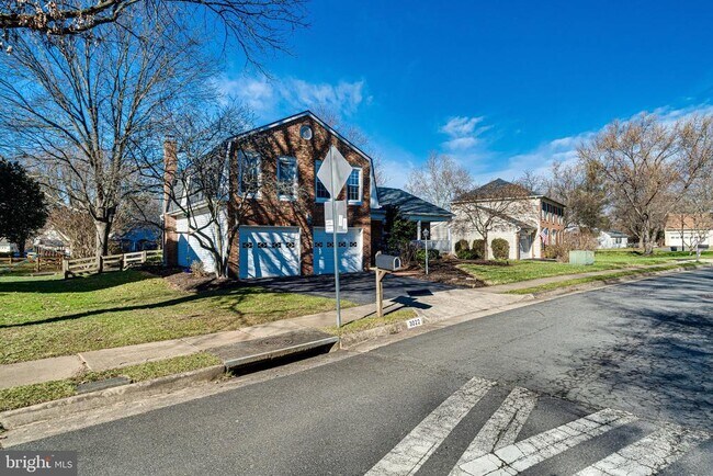 Foto del edificio - 3022 Dower House Dr