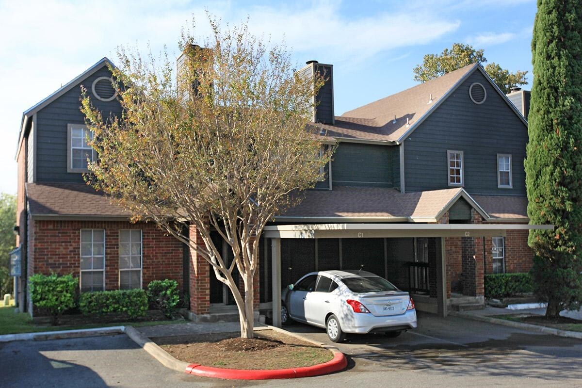 The Drake Apartments 13050 Park Xing San Antonio, TX