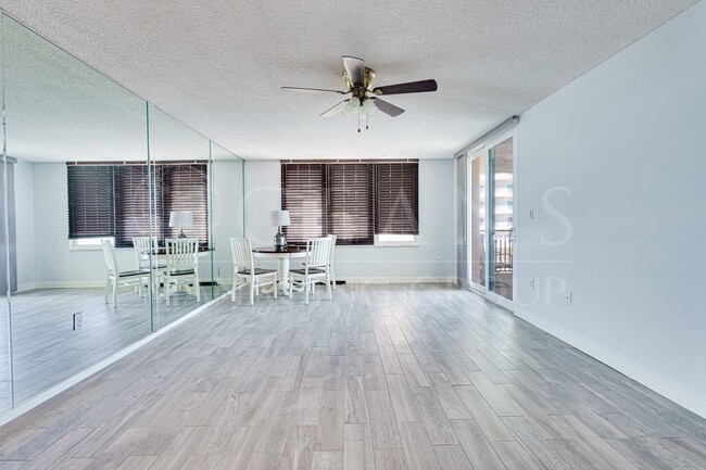 Foto del edificio - Beachfront 1BR/1BA Condo – Prime Location ...