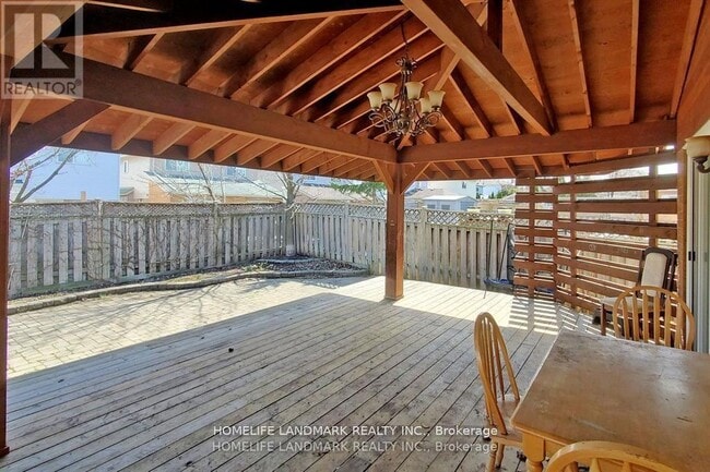 Building Photo - 3452 Cherrington Crescent