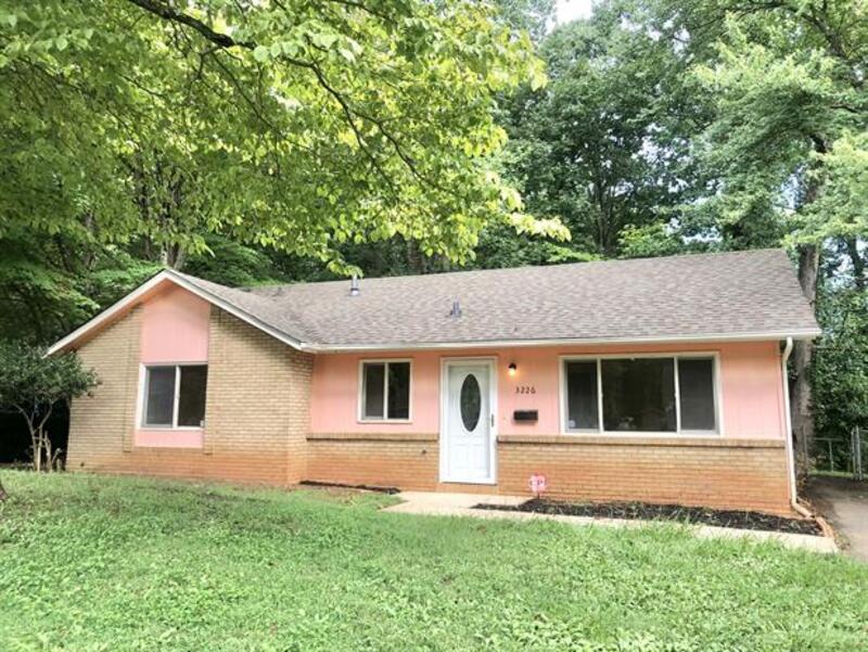 Primary Photo - 3226 Cedarhurst Dr