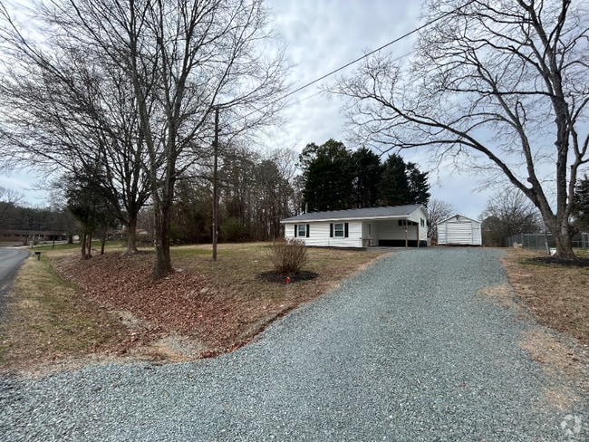 Building Photo - 1016 Boyd Allman Rd
