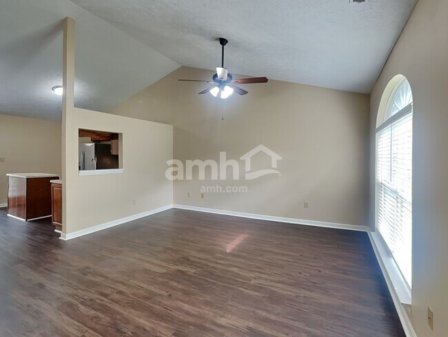 Foto del edificio - 3428 Oakton Cir