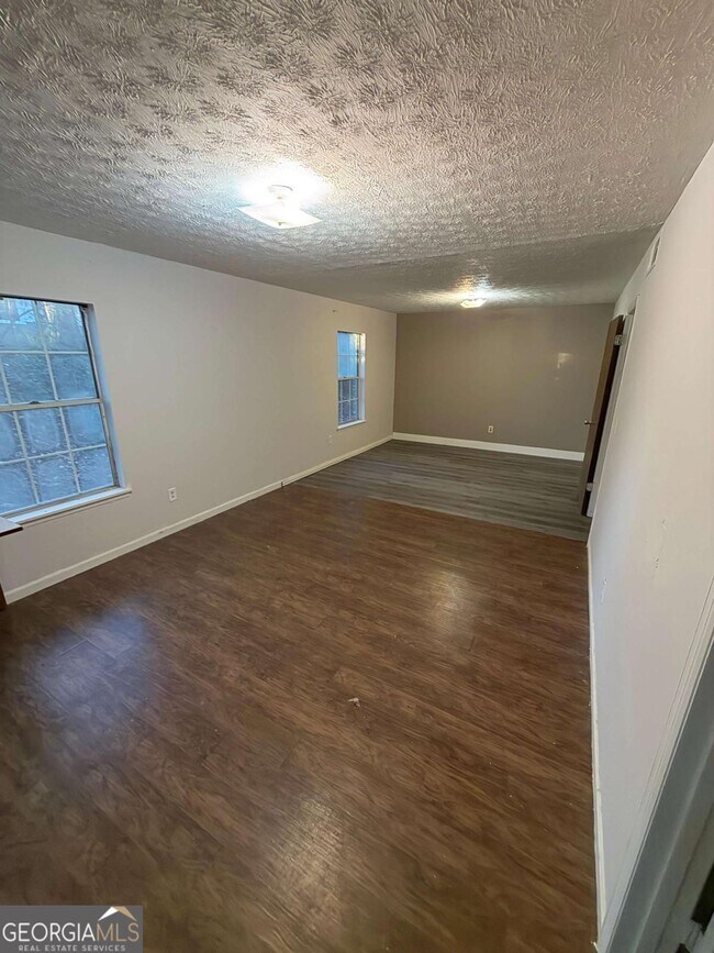 Foto del edificio - 1744 Vauxhall Dr