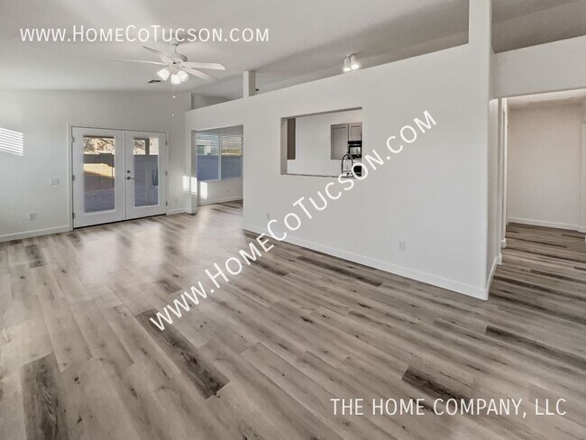 Foto del edificio - 8826 N Mesquite Bluffs Place Remodeled Thr...