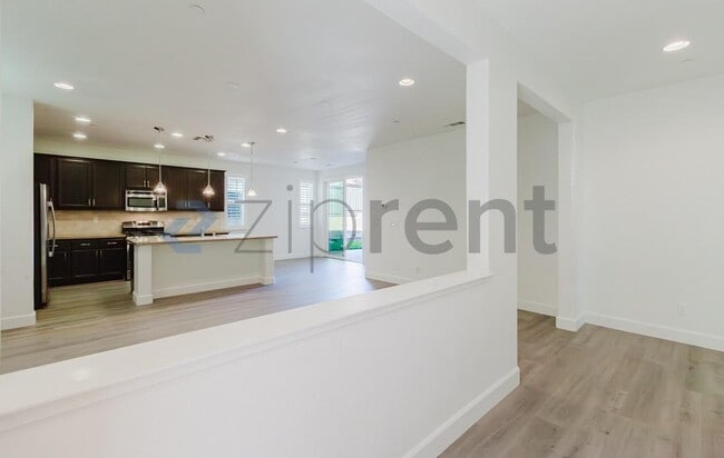 Foto del edificio - 873 Willow Bridge Dr