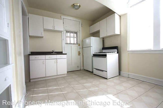 Foto del edificio - 7016 N Sheridan Rd