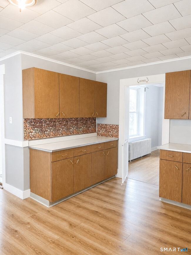 Building Photo - 29 Clairmont Ave
