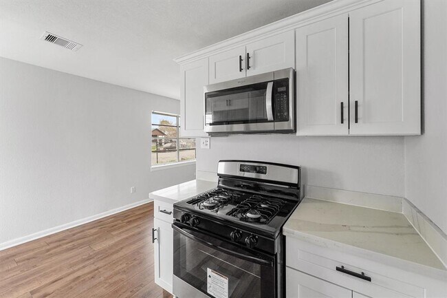 Foto del edificio - 4303 Chapman St