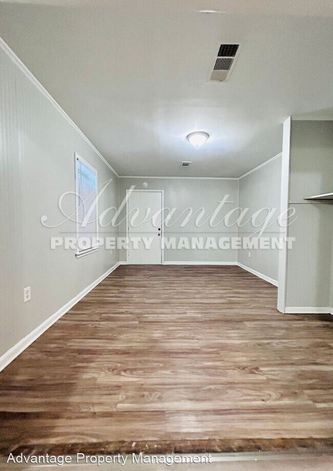 Building Photo - 3 br, 1 bath House - 2035 Rile St.