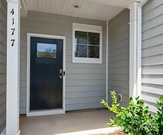 Foto del edificio - 4177 Steel Wy