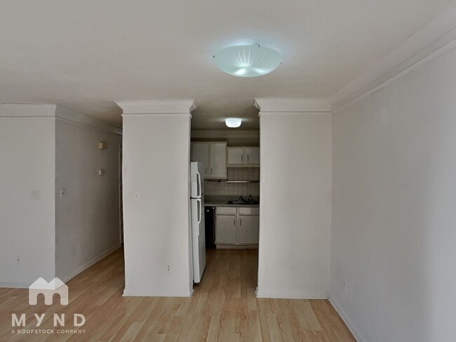 Foto del edificio - 7992 Shady Oak Trail