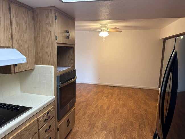 Building Photo - BEAUTIFULLY MAINTAINED ANTIOCH RENTAL WITH...