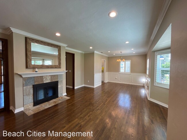 Building Photo - 3 br, 2 bath House - 4359 Montair Ave