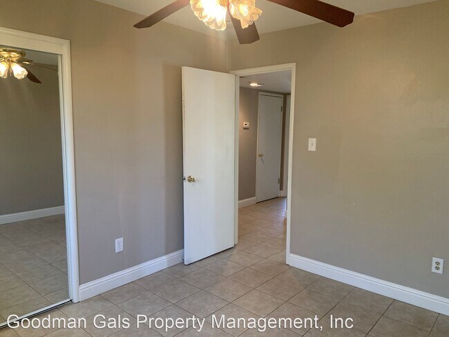 Foto del edificio - 3 br, 2 bath House - 4418 Lever Ave