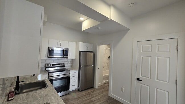 Building Photo - 87 Weldon St