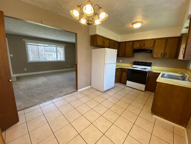 Building Photo - 2 bed / 1 bath apartment in Idaho Falls
