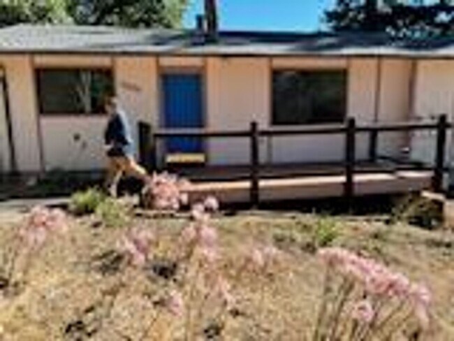 Building Photo - 3229-3233 Edison Street Graton, CA 95444