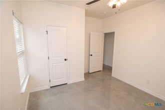 Building Photo - 114 Leon Ln
