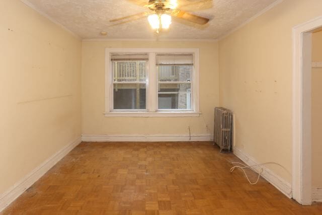 Building Photo - 653 W Belmont Ave
