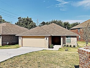 Building Photo - 1045 Creek Side Dr