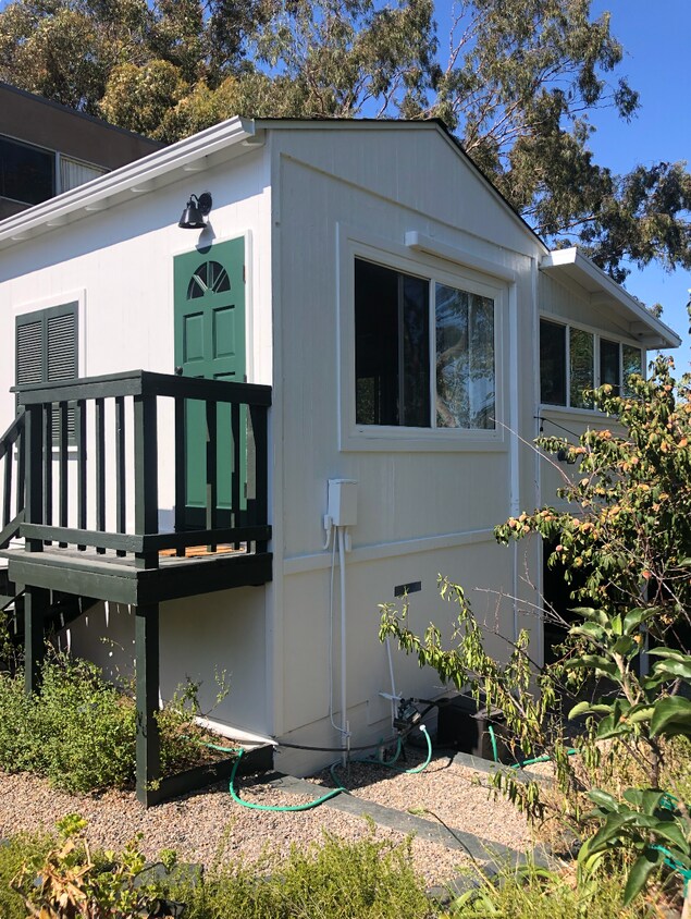 Foto principal - 4695 51st St